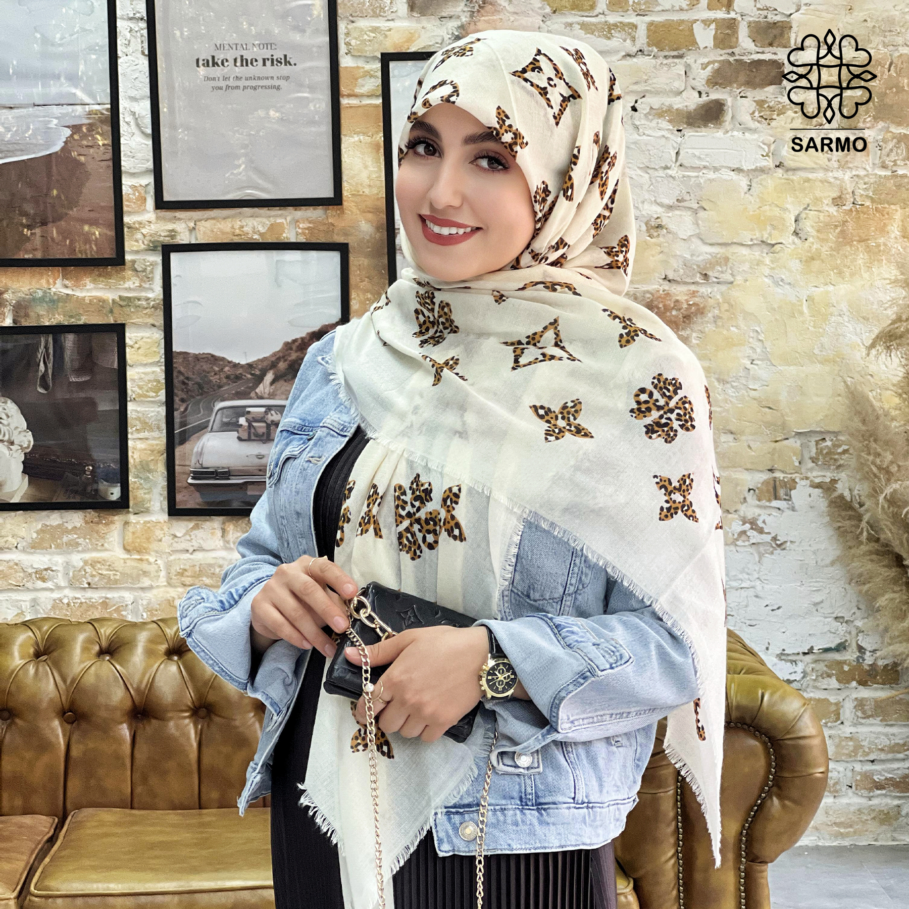 کاور گل وی پلنگی روسری نخ پنبه گل وی پلنگی - Image 1