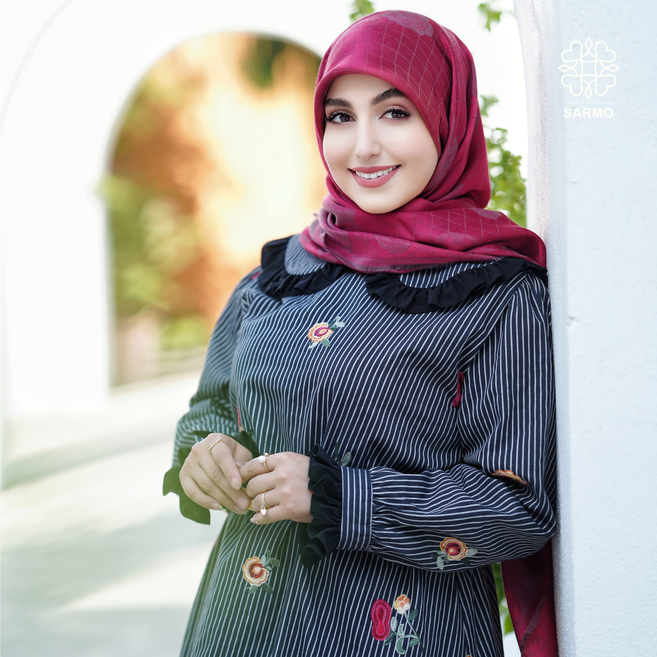 site sarmo9-11 عبا گلدار مشکی - Image 1