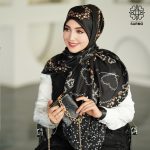 روسری ابریشم کجراه سارمولویی