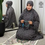 چادرنماز آستین‌دار گل آذین - Image 3