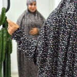 چادرنماز آستین‌دار گل آذین - Image 4