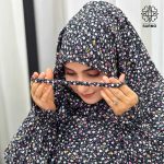 چادرنماز آستین‌دار گل آذین - Image 2