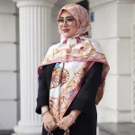 روسری ابریشم توییل کالسکه ای