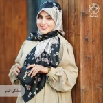 روسری ابریشم توییل شکوفه - Image 4