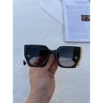 عینک زنانه پرادا ۰۲۸۴ - Image 3