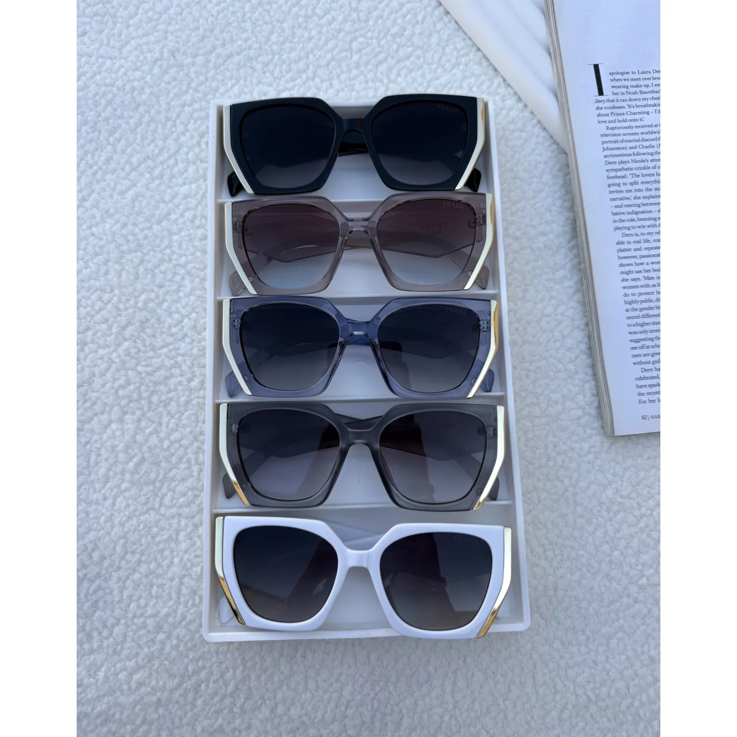 عینک-زنانه-پرادا-۰۲۸۴-499 عینک زنانه پرادا ۰۲۸۴ - Image 1