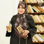 روسری ابریشم توییل ریبان