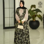 وست بلند گلبرگ