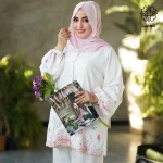 شومیز بهاران (پروانه)