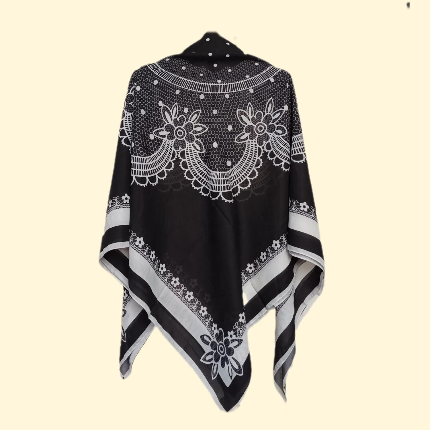 روسری-نخی-بچه-گانه-قواره-90-دانتل-1948-1 روسری نخی بچه گانه (قواره 90) دانتل - Image 1