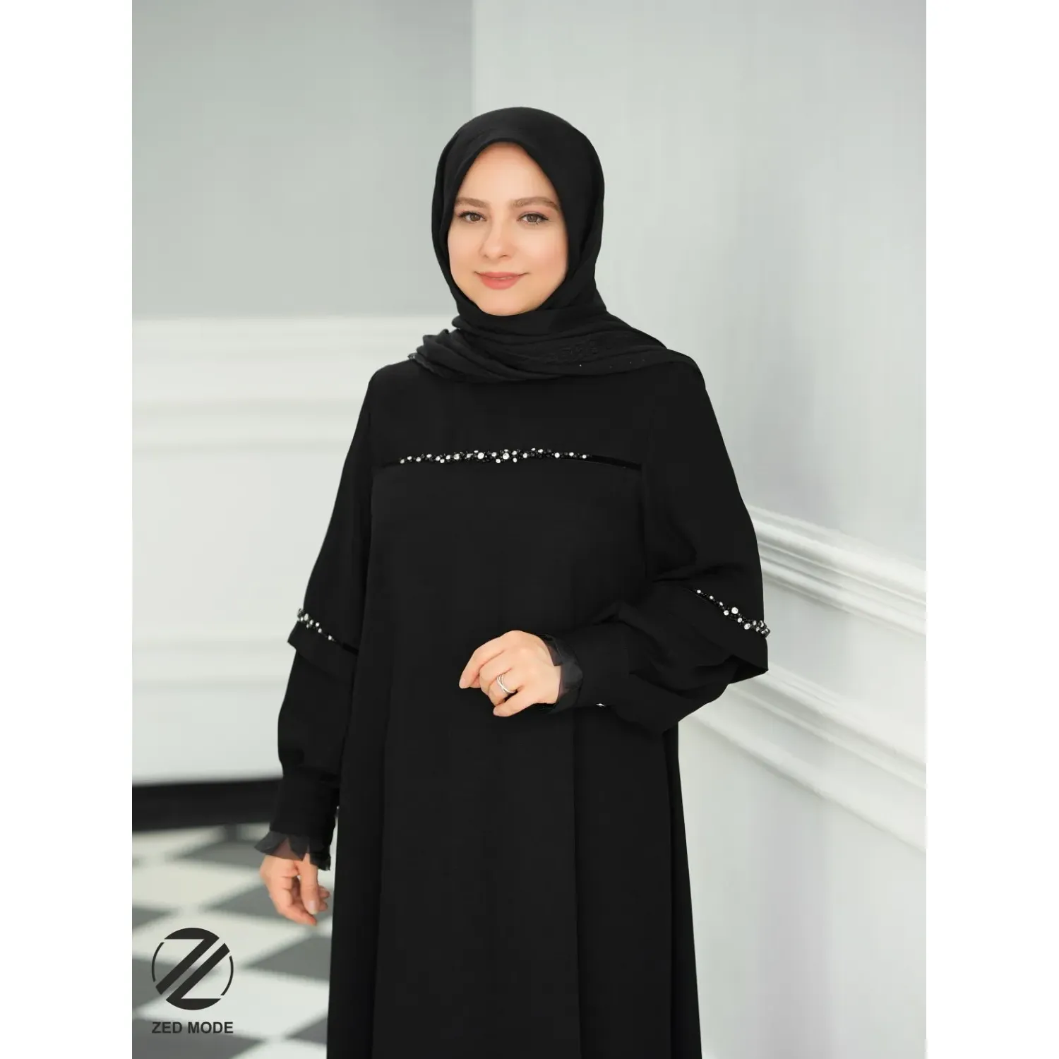 عبا-جواهر-دوزی-استایل-z105-18405 عبا جواهر دوزی استایل z105 - Image 1