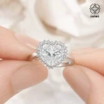 انگشتر استیل نگینی طرح قلب رنگ نقره ای کد 40707400 - Image 3