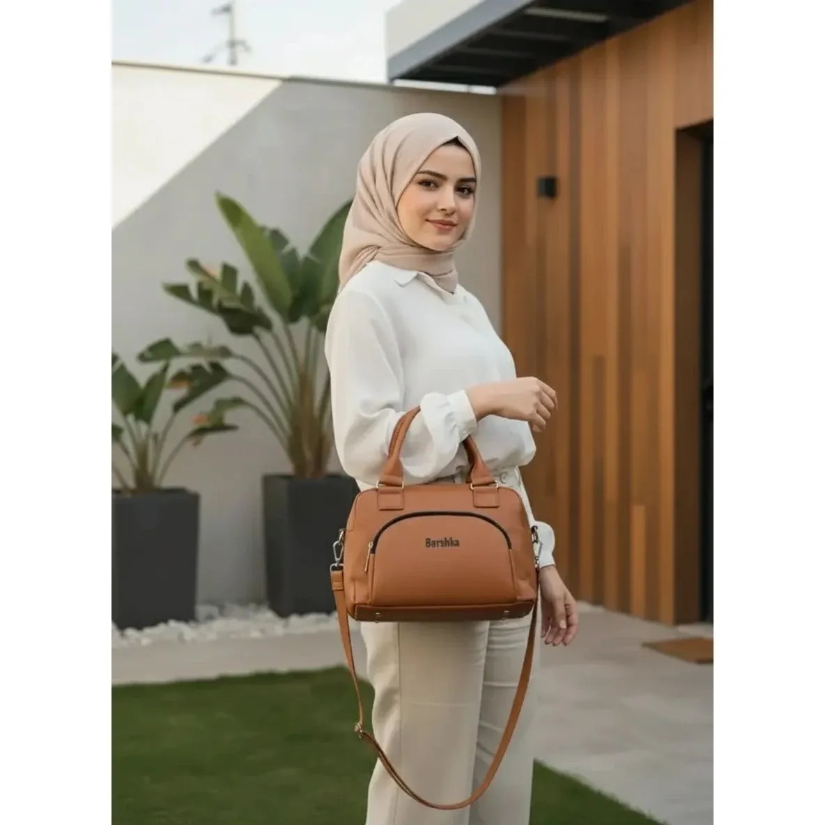 کیف-دوشی-زنانه-4-زیپ-کار-مشهد-طرح-A-bershka-6866-17 کیف دوشی زنانه 4 زیپ کار مشهد طرح (A bershka) - Image 1