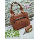 کیف دوشی زنانه 4 زیپ کار مشهد طرح (A bershka) - تصویر 10