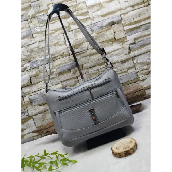 کیف دوشی زنانه 6 زیپ کار مشهد طرح (A 6zipper 01) - Image 9
