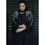 عبای زنانه مجلسی مدل خطی مشکی کریستال دوزی